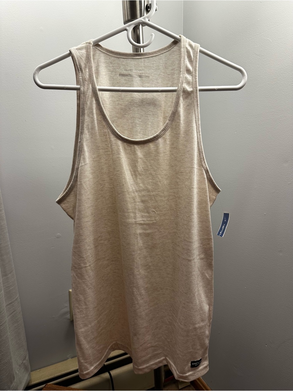 Men’s Sleeveless Tank Top — Cream Muscle Tee (NEW)